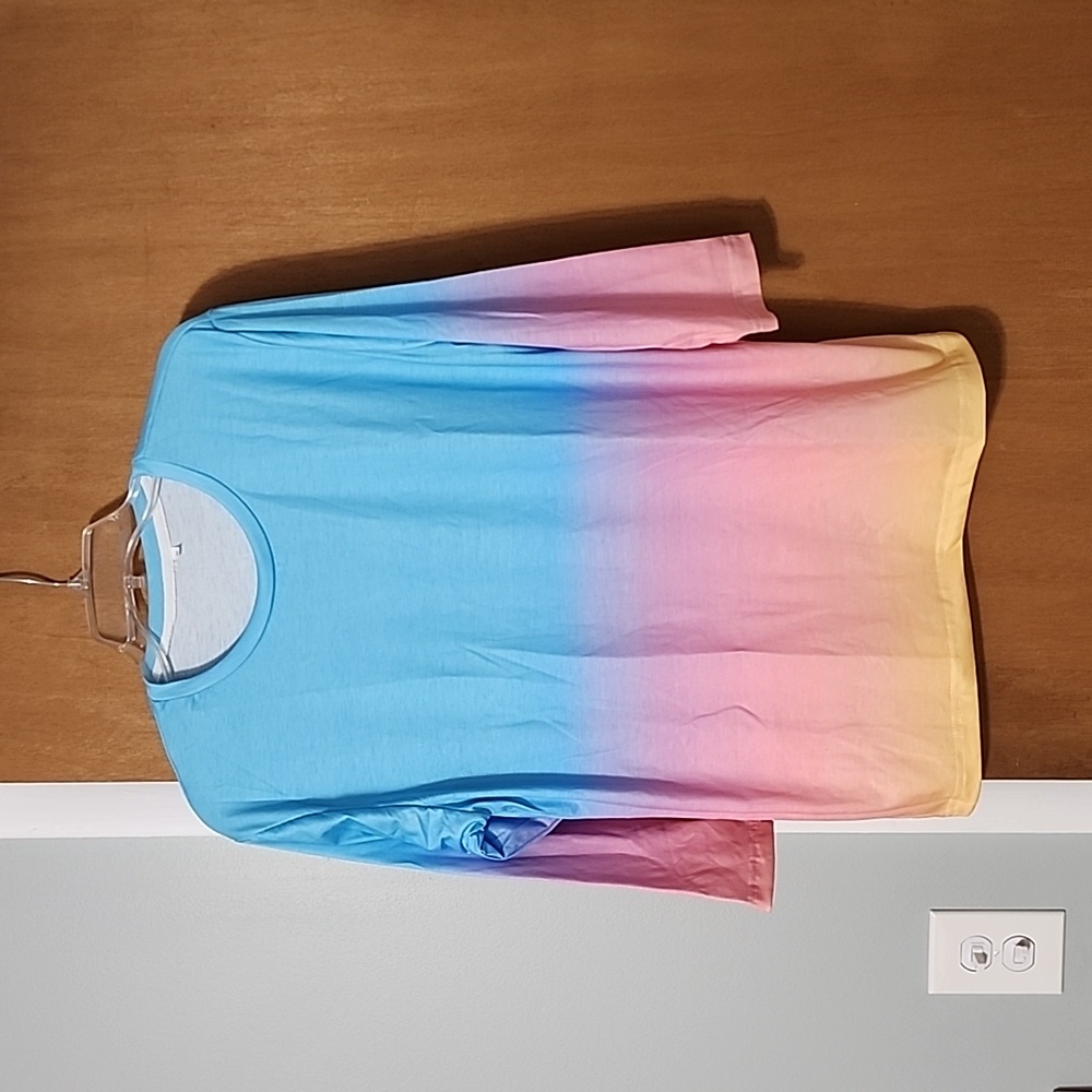 Women's Multi-Color Pastel 3/4 Sleeve Top, Medium - Picture 1 of 8